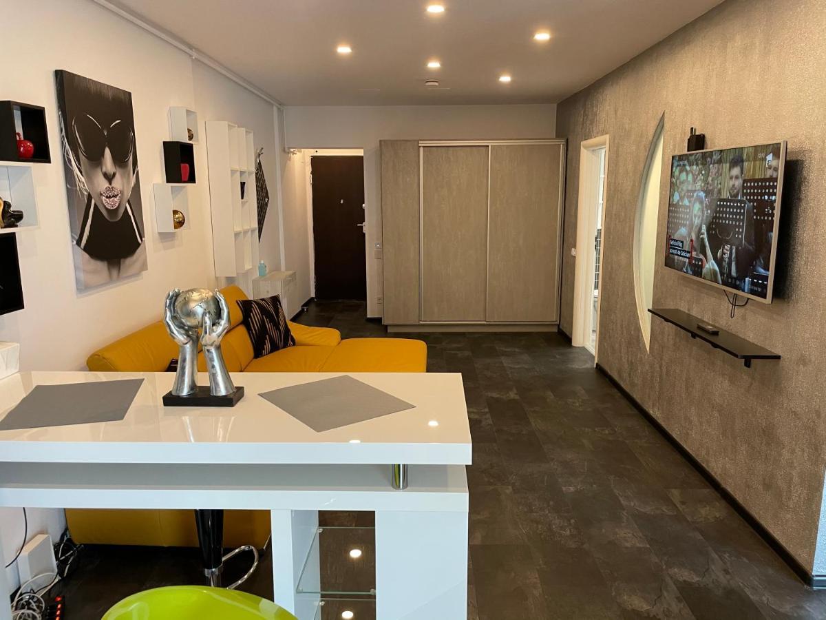 Fancy Westpark 2 Residence Lakeview W7 Βουκουρέστι Εξωτερικό φωτογραφία